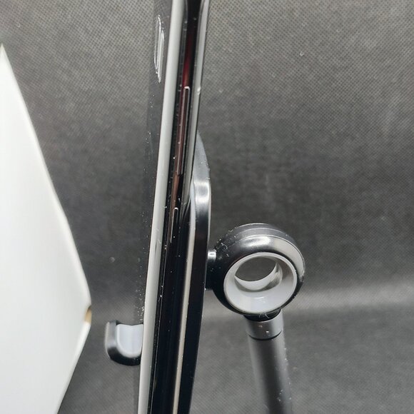 Samsung S8 - Picture 3 of 11